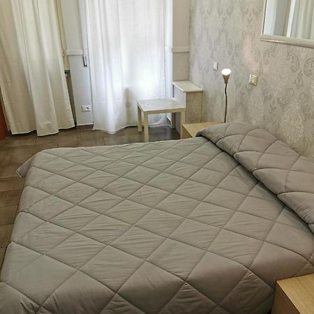 Bed And Breakfast Piramide Rome Bagian luar foto