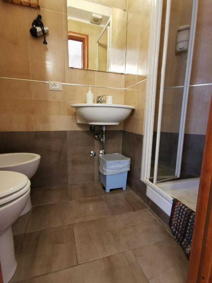 Bed And Breakfast Piramide Rome Bagian luar foto